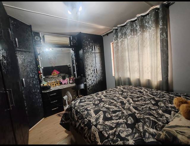 4 BEDROOM HOUSE TO LET IN SOUTHGATE